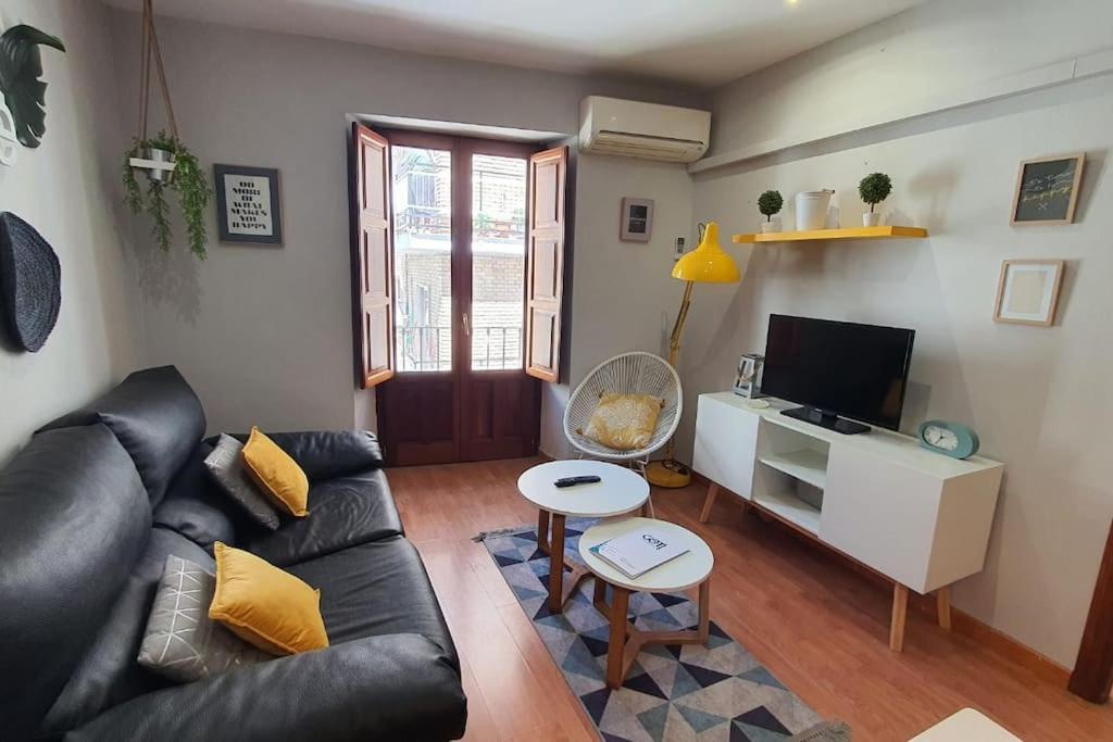 Aloja T Elvira Apartment Granada Ngoại thất bức ảnh