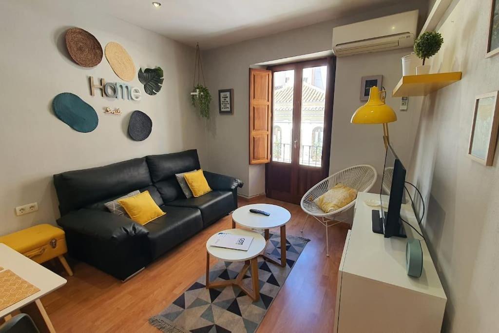 Aloja T Elvira Apartment Granada Ngoại thất bức ảnh